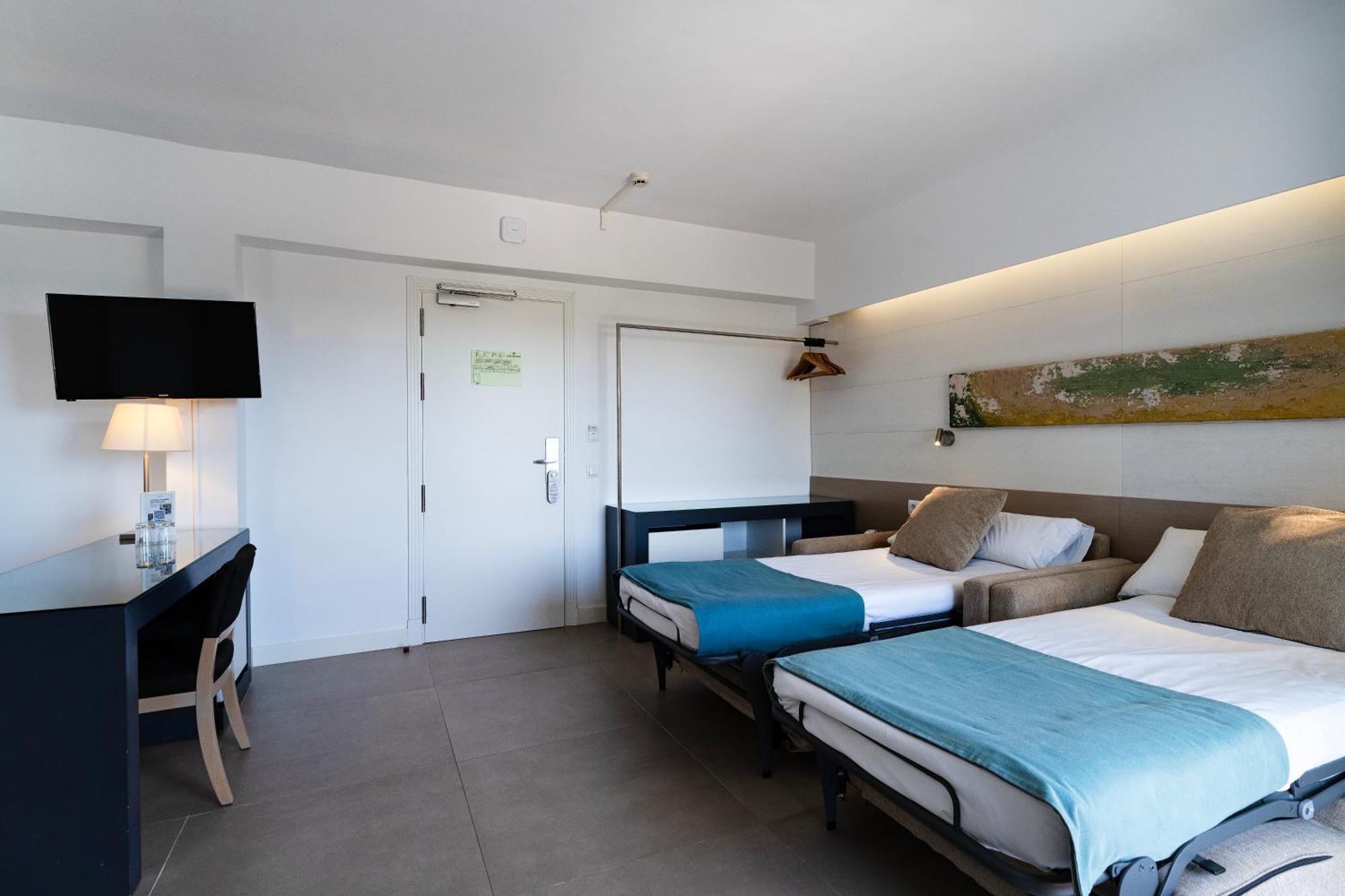 Cosmopolitan Hotel 4*